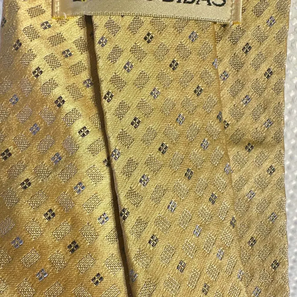 Burma Bibas vintage burma
